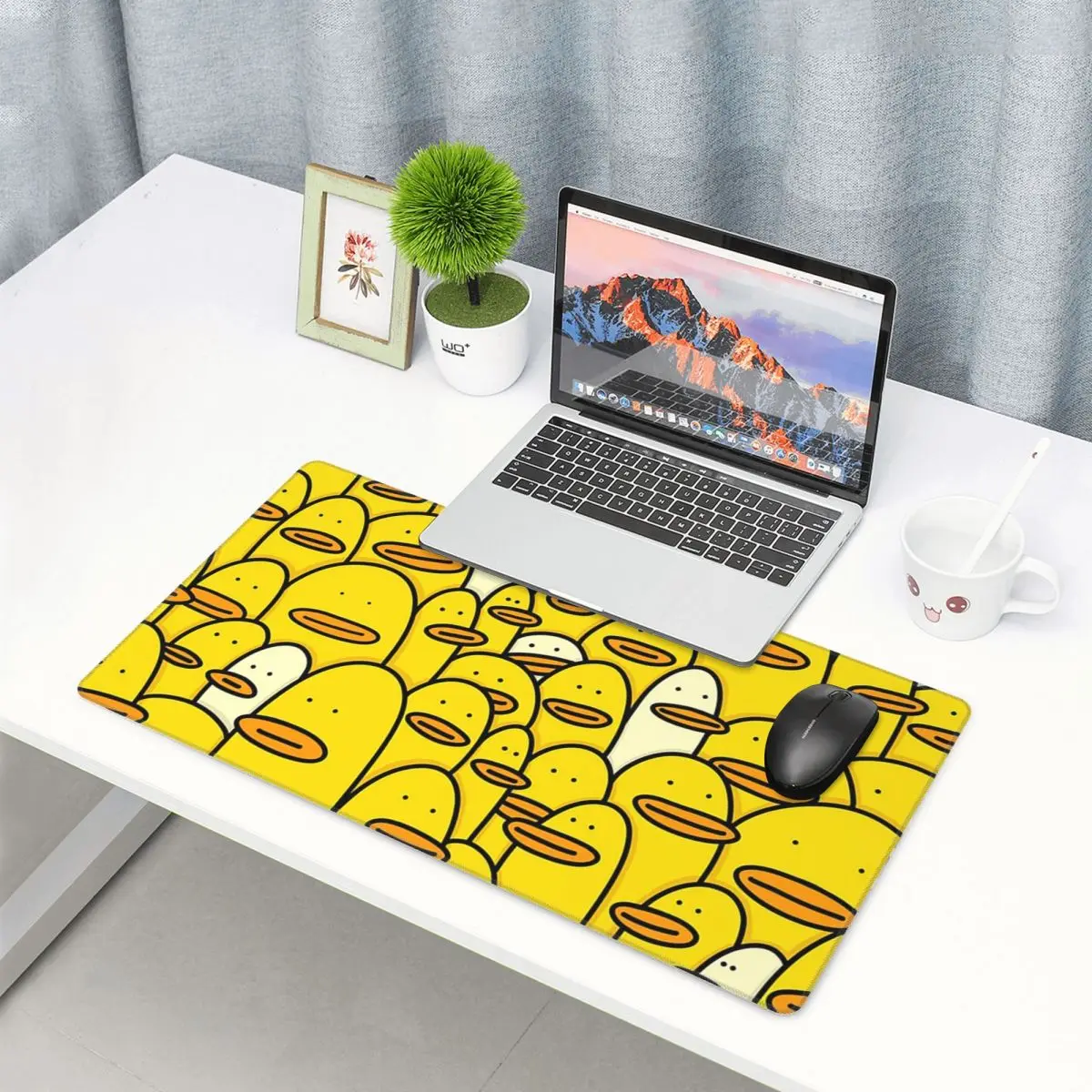 Yellow Laptop Accessories - แผ่นรองเมาส์ขนาดใหญ่การ์ตูนลายเป็ดยางสีเหลืองเกมเมอร์พีซีแล็ปท็อปแผ่นรองคีย์บอร์ดคอมพิวเตอร์เกมมิ่งอุปกรณ์สำนักงานแผ่นรองโต๊ะ